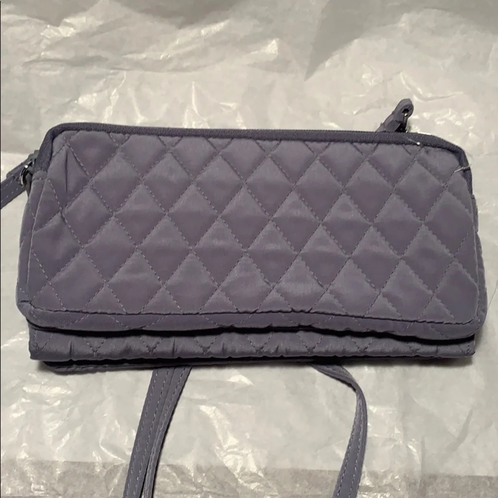NWT Vera Bradley quilted crossbody/wristlet wallet - Picture 4 of 16